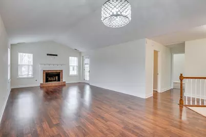 1829 Quaker Hollow Lane #1829, Streamwood, IL 60107 - Photo 2