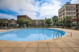 3930 N Pine Grove Ave, Chicago, IL 60613 - Photo 36