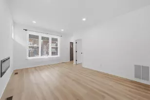 6029 S Artesian Ave, Chicago, IL 60629 - Photo 10
