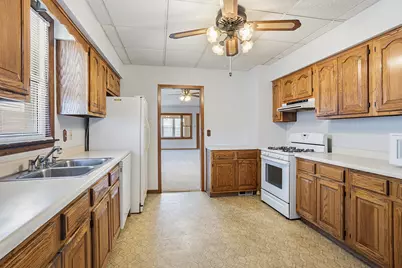 609 Greenbay Avenue, Calumet City, IL 60409 - Photo 4