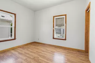 609 Greenbay Ave, Calumet City, IL 60409 - Photo 6