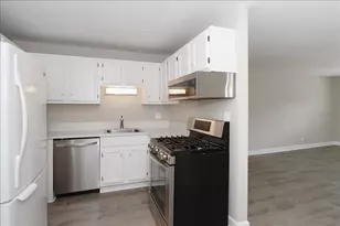 123 Fairlane Ct, Bloomingdale, IL 60108 - Photo 6