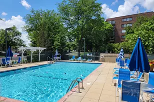 1800 Huntington Blvd, Hoffman Estates, IL 60169 - Photo 18