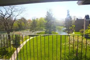 2129 Ammer Ridge Ct, Glenview, IL 60025 - Photo 14