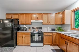 712 Platt Way, Hudson, IL 61748 - Photo 12