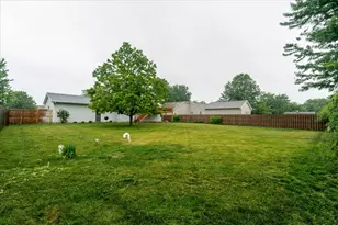 712 Platt Way, Hudson, IL 61748 - Photo 30