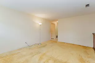 750 Michigan Ln, Elk Grove Village, IL 60007 - Photo 16