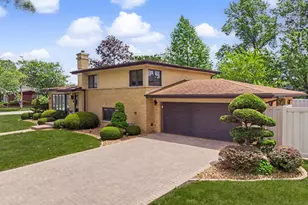 222 S Mayfair Pl, Chicago Heights, IL 60411 - Photo 2