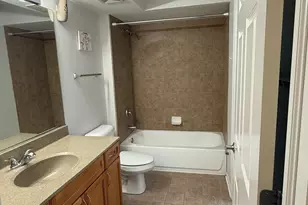 390 S Western Ave, Des Plaines, IL 60016 - Photo 6