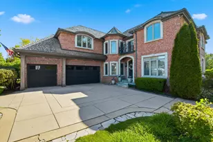 809 Edgemont Ln, Park Ridge, IL 60068 - Photo 4