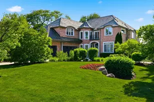 809 Edgemont Ln, Park Ridge, IL 60068 - Photo 1