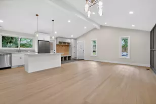 20031 Terrace Ave, Lynwood, IL 60411 - Photo 2