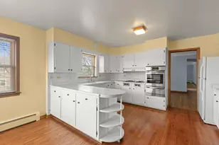 6401 W 52nd St, Chicago, IL 60638 - Photo 2