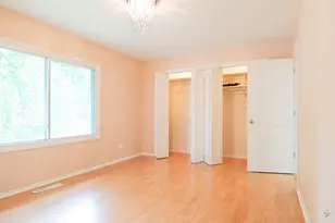 1707 S Green Meadows Blvd, Streamwood, IL 60107 - Photo 10