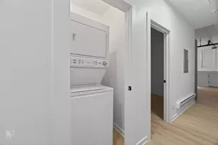 2154 W Arthur Ave, Chicago, IL 60645 - Photo 6