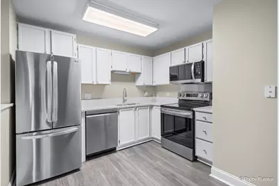 605 Barrington Avenue #222, East Dundee, IL 60118 - Photo 6