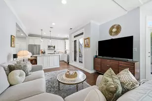 [Address not provided], Chicago, IL 60657 - Photo 10