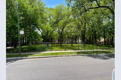 2121 E 72nd Street, Chicago, IL 60649 - Photo 12