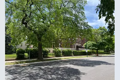 2121 E 72nd Street, Chicago, IL 60649 - Photo 2