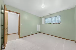 959 Ellsworth Dr, Grayslake, IL 60030 - Photo 10
