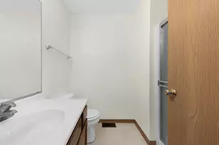 959 Ellsworth Dr, Grayslake, IL 60030 - Photo 12