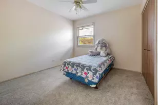 1727 Roosa Ln, Elk Grove Village, IL 60007 - Photo 12