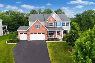 823 Heatherfield Cir, Naperville, IL 60565 - Photo 38