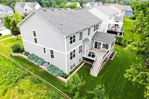 823 Heatherfield Cir, Naperville, IL 60565 - Photo 44