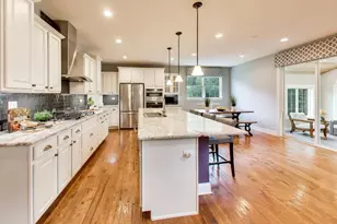 823 Heatherfield Cir, Naperville, IL 60565 - Photo 8