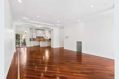 7000 N Kilpatrick Avenue, Lincolnwood, IL 60712 - Photo 14