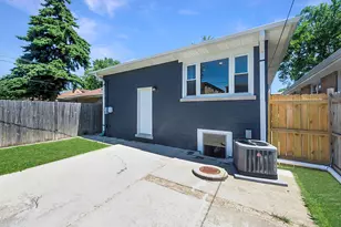 12616 S Lincoln St, Calumet Park, IL 60827 - Photo 36