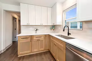 12616 S Lincoln St, Calumet Park, IL 60827 - Photo 4
