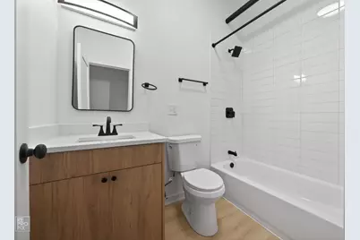 2156 W Arthur Avenue #G, Chicago, IL 60645 - Photo 8