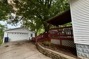 1115 Eastholme Ave, Bloomington, IL 61701 - Photo 4