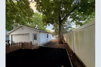1115 Eastholme Avenue, Bloomington, IL 61701 - Photo 20