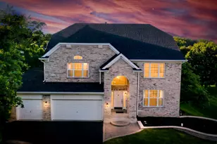 420 Chara Ct, Bartlett, IL 60103 - Photo 2