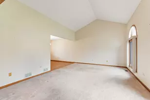 891 Young St, Lemont, IL 60439 - Photo 2