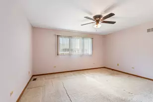 891 Young St, Lemont, IL 60439 - Photo 14