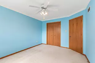 891 Young St, Lemont, IL 60439 - Photo 18