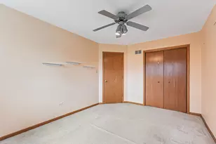 891 Young St, Lemont, IL 60439 - Photo 16