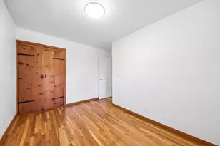 320 Illinois Blvd, Hoffman Estates, IL 60169 - Photo 18