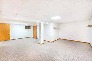 7108 Red Barn Rd, Crystal Lake, IL 60012 - Photo 40