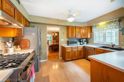 7108 Red Barn Road, Crystal Lake, IL 60012 - Photo 4