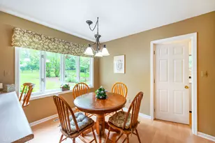 7108 Red Barn Rd, Crystal Lake, IL 60012 - Photo 8