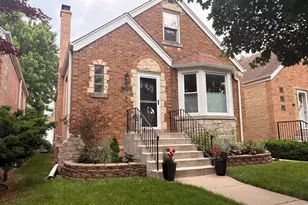 5823 N Merrimac Ave, Chicago, IL 60646 - Photo 1