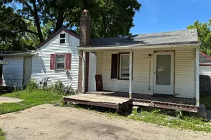 605 Garver Ave, Rockford, IL 61102 - Photo 2
