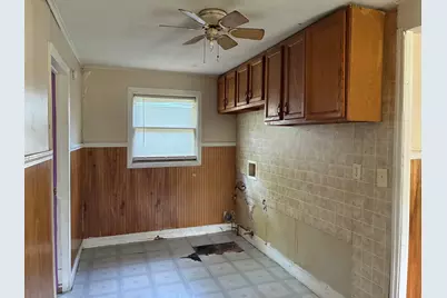 605 Garver Avenue, Rockford, IL 61102 - Photo 6