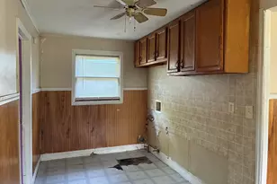 605 Garver Ave, Rockford, IL 61102 - Photo 6