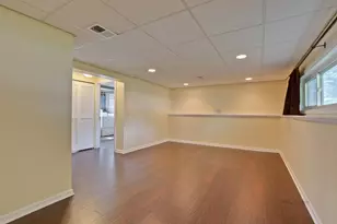 648 N Greenview Ave, Mundelein, IL 60060 - Photo 26