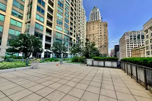130 N Garland Ct, Chicago, IL 60602 - Photo 34